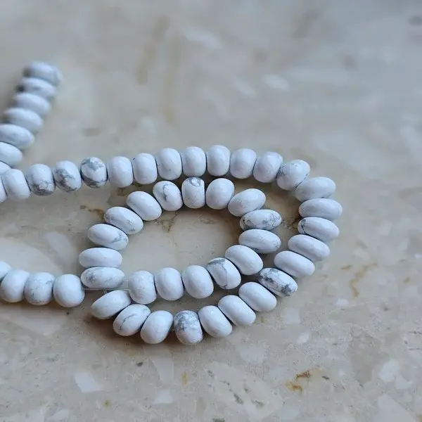 kamien-naturalny-howlit