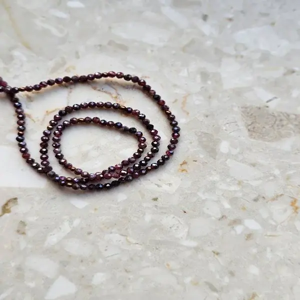 kamien-naturalny-granat