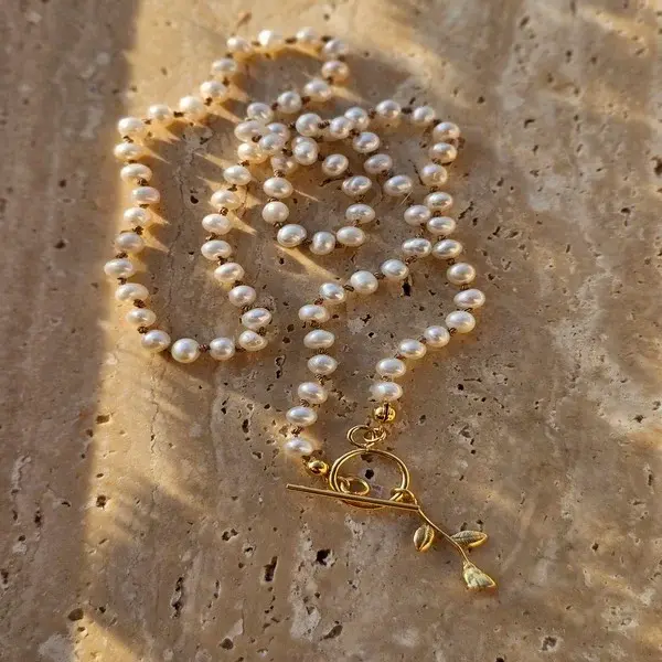 Naszyjnik z różą | PERŁA