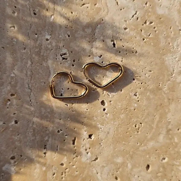 Kolczyki w kształcie serduszek