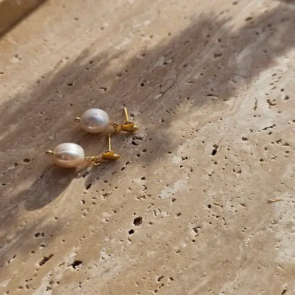 Kolczyki serca z perełką