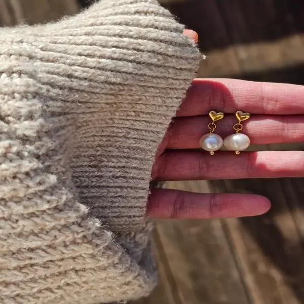 Kolczyki serca z perełką