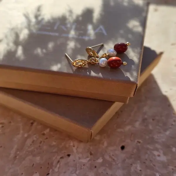 Kolczyki z czerwonego jaspisu i perełki